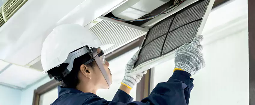 Signs of Clogged Air Ducts in Sainte Julie, QC